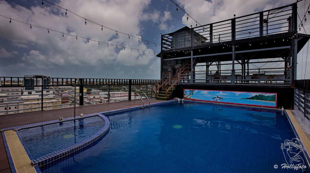 roof-top-pool
